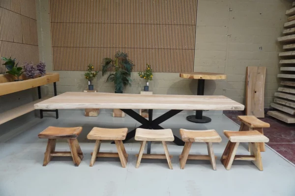 Table en bois de suar massif - L300cm L85/112cm – Image 6