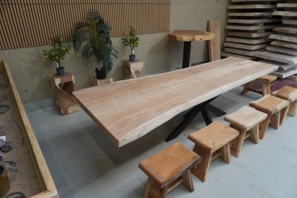 Table en bois de suar massif - L300cm L85/112cm – Image 7