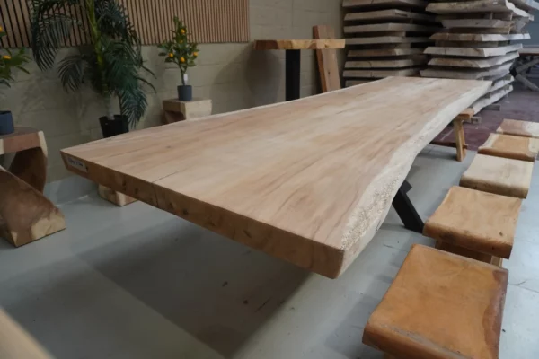 Table en bois de suar massif - L300cm L85/112cm – Image 8