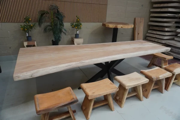 Table en bois de suar massif - L300cm L85/112cm – Image 16