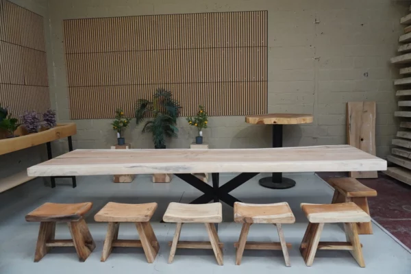 Table en bois de suar massif - L350cm L84/95cm – Image 3
