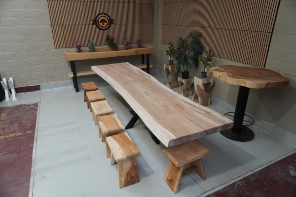 Table en bois de suar massif - L350cm L84/95cm – Image 4