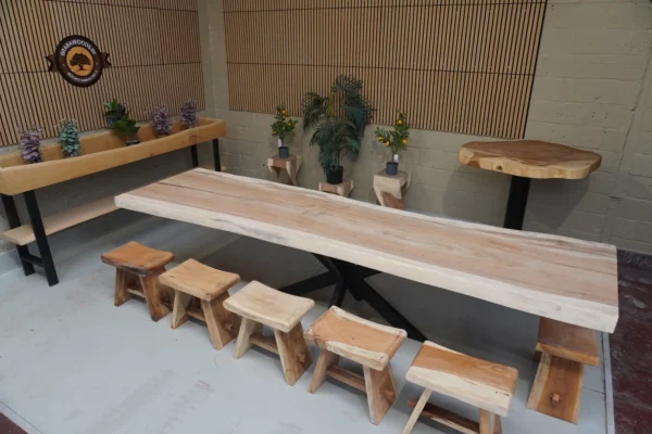 Table en bois de suar massif - L350cm L84/95cm – Image 6
