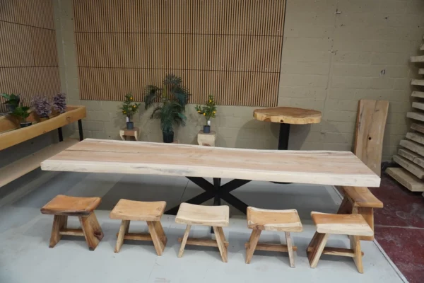 Table en bois de suar massif - L350cm L84/95cm – Image 19