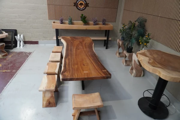 Table en bois de suar massif - L250cm W90/100cm – Image 3