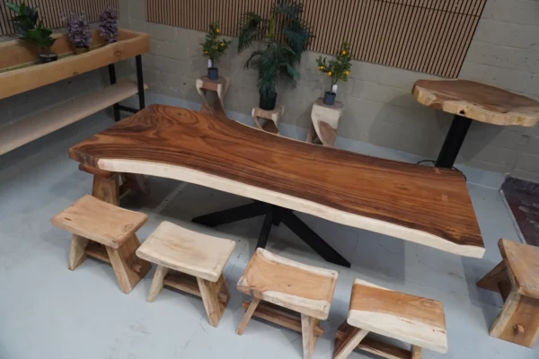 Table en bois de suar massif - L250cm W90/100cm – Image 20