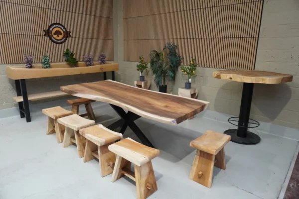 Table en bois de suar massif - L240cm L93/105cm – Image 2