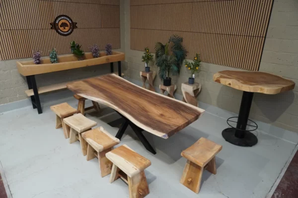 Table en bois de suar massif - L240cm L93/105cm – Image 3