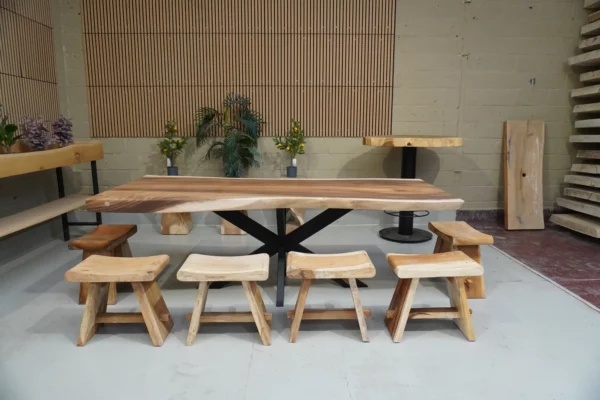 Table en bois de suar massif - L240cm L93/105cm – Image 9