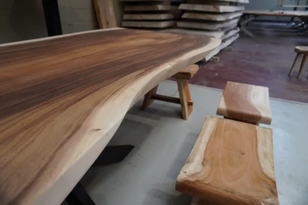 Table en bois de suar massif - L240cm L93/105cm – Image 12